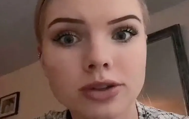 Is Tante Toof nou haar bezorger aan stalken dan