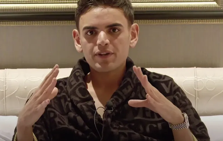 De 29-jarige miljonair Kelvin Wiedenhoff heeft wel een tip om ook rijk te worden