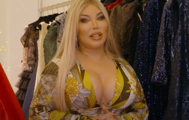 Jessica Alves laat haar nieuwste verbouwingen zien aan vriendinnetje