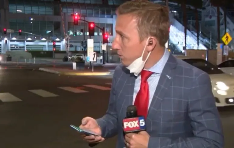 Lame Comic-Con item veranderd in echt nieuwsitem door vuurgevecht