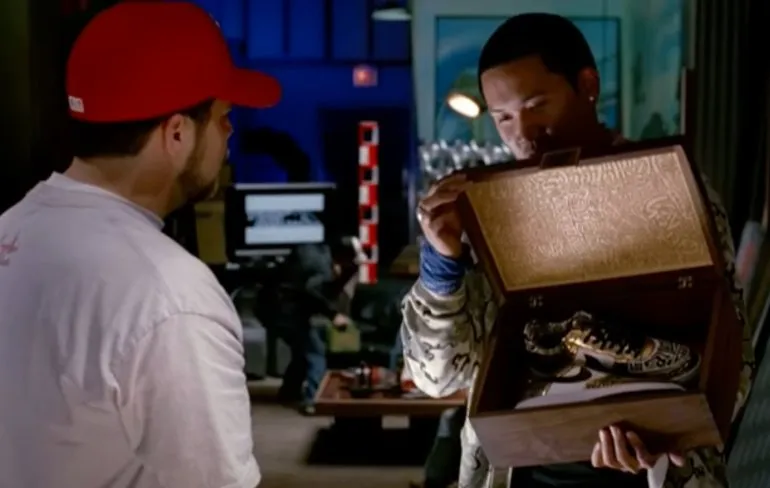 Huidige bod voor exclusieve Nike Air Force 1's uit de serie Entourage staat op 30.000 dollar