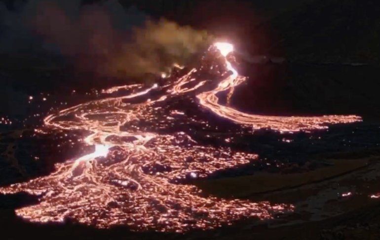 Vulkaan Fagradalsfjall in IJsland geeft een showtje weg