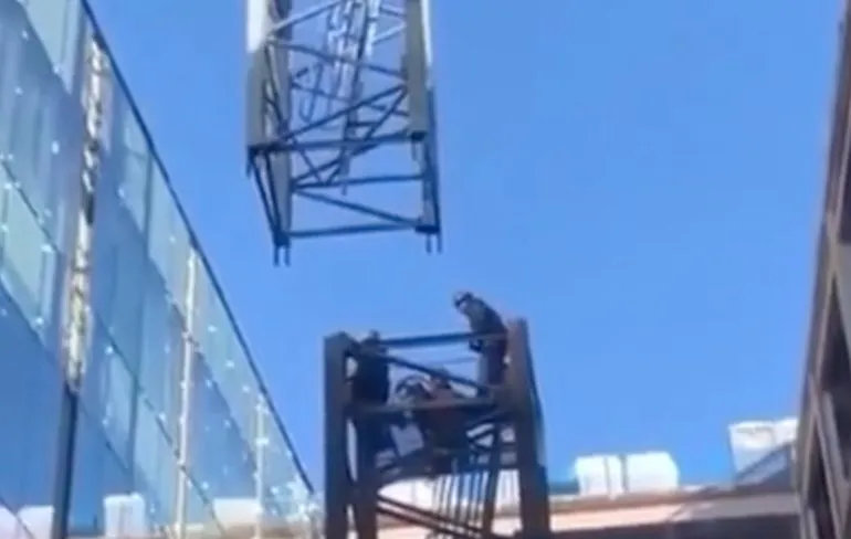 Kraan afbreken gaat alles behalve smooth