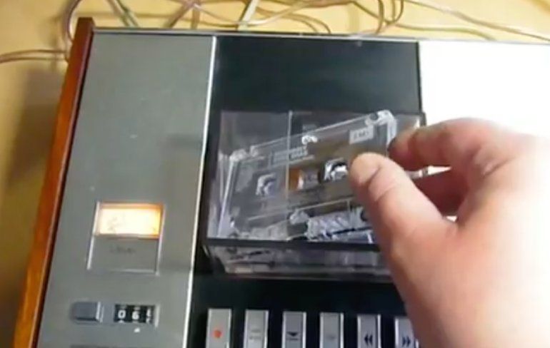 Philips N2401 uit 1970 met Cassette Changer was toen echt je van het