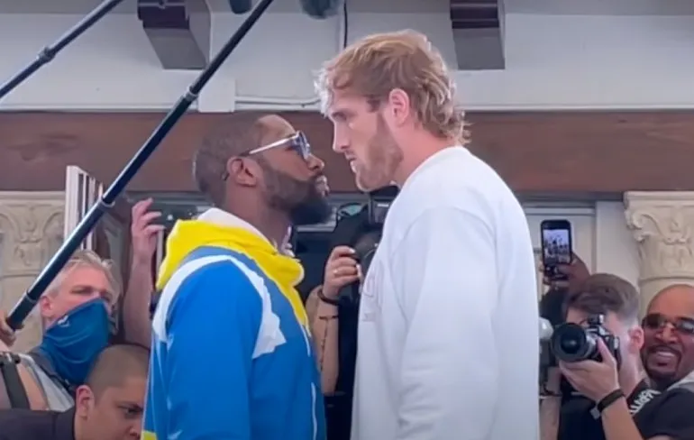 Face-off Floyd Mayweather vs Logan Paul voor gevecht van zondag