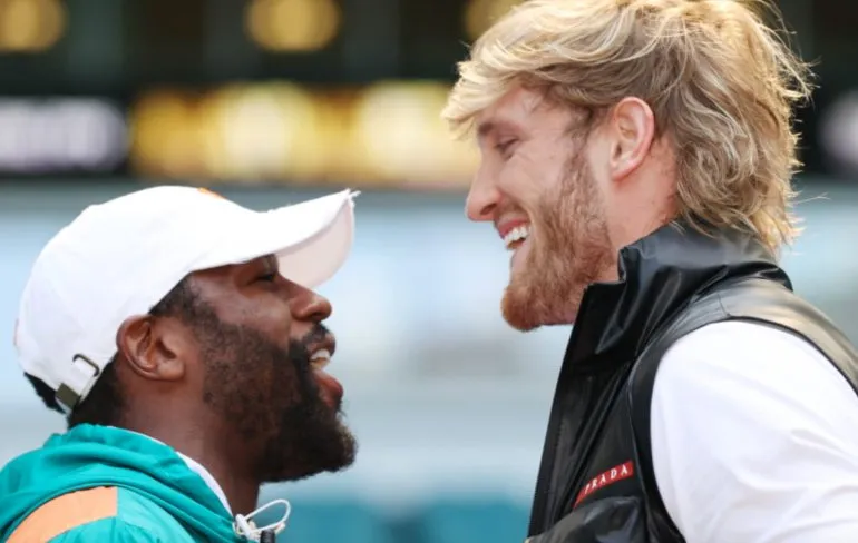 Floyd Mayweather krijgt Logan Paul niet knock-out in 8 rondes