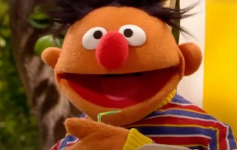 Bert en Ernie over de vloer - Deel 5: Je lijkt wel een LIJK!
