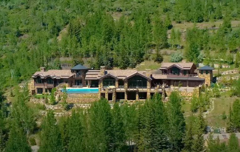 Staat nog een leuke mega mansion te koop in Colorado voor slechts 40 miljoen dollar