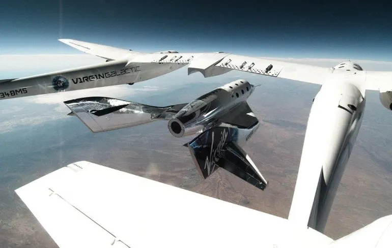 Virgin Galactic gaat vandaag voor het eerst met passagiers de ruimte in