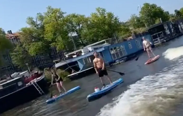 Dion was geen vrienden aan het maken tijdens rondje varen