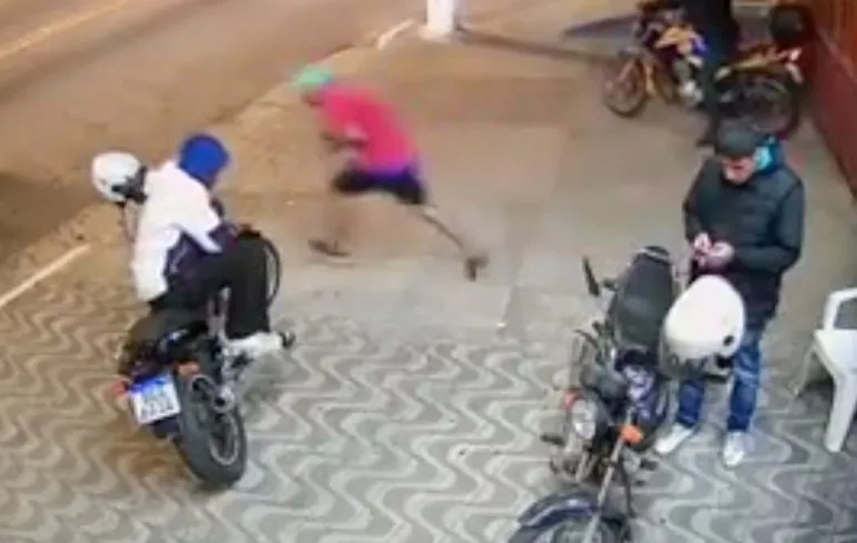 Gast kopt vrijwillig bus en niemand kijkt op of om