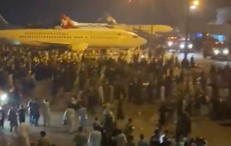 Chaos op de luchthaven van Kabul
