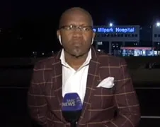 Een journalist overvallen voor het oog van de camera