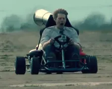 Colin plaatst straalmotor in Go-Kart