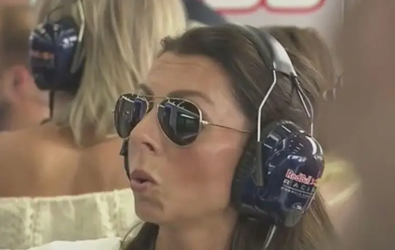 Max Verstappen laat zijn moeder schrikken