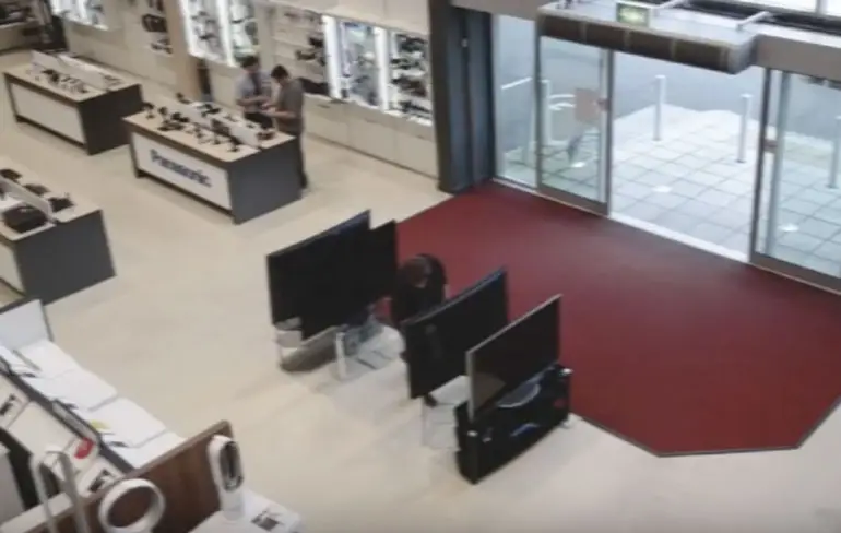 TV bekijken, schadepost 5555 euro
