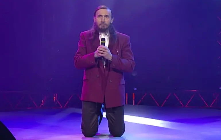Zanger Dorel Giurgiu moet meedoen aan het Eurovisiesongfestival!
