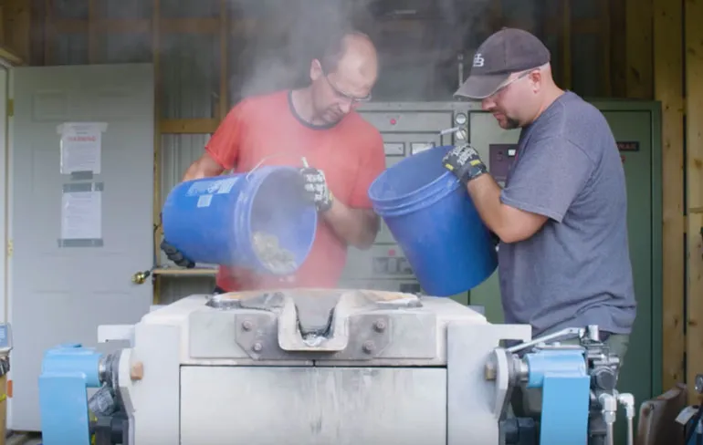 Zelf lava maken met Ingo en Andrew