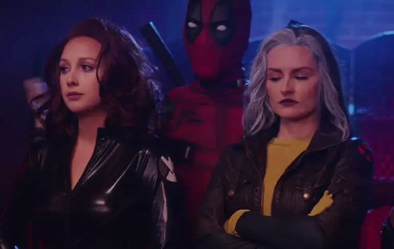 Deadpool versie van Gaston uit Beauty and the Beast