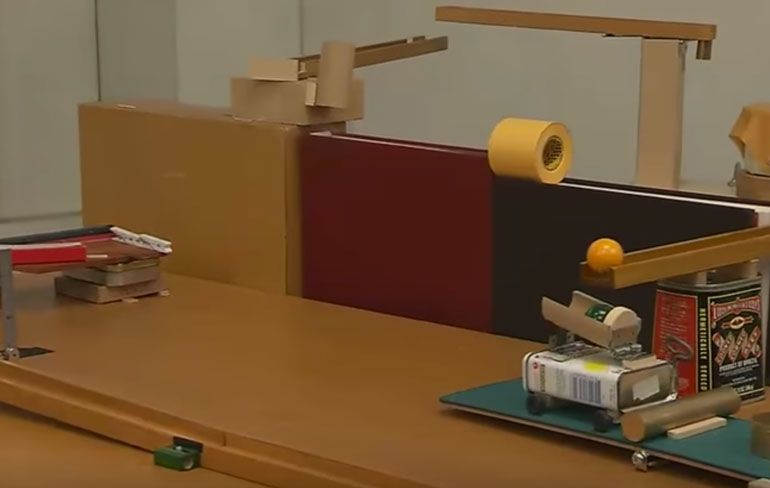 Rube Goldberg machine van Japanse televisieshow Pitagora Suitchi