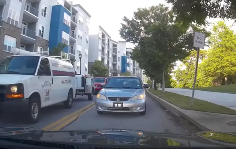 En dan moet je dus achteruit gaan rijden…