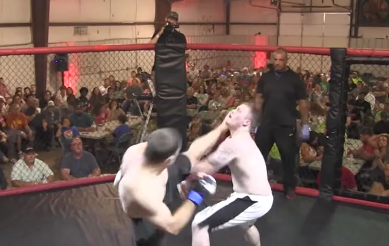 Jordan Fowler had genoeg aan 4 seconden in MMA gevecht