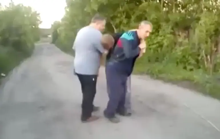 Zouden deze vrienden wat gedronken hebben?