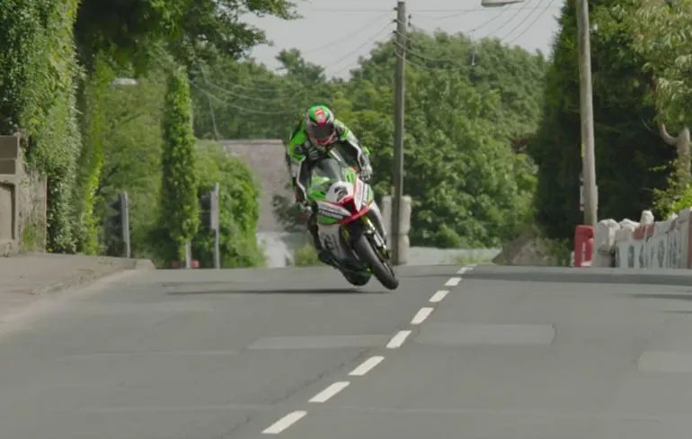Mazzelpik momentje tijdens Isle Of Man TT