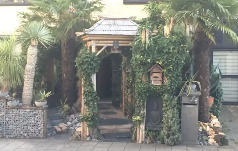 Omroep Brabant bezocht het bizarre en spuuglelijkste huis van Roosendaal