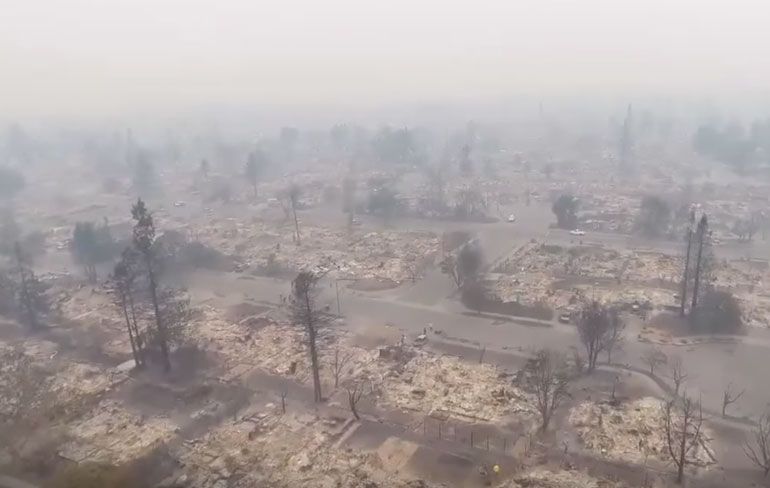 Santa Rosa aftermath vanuit de lucht