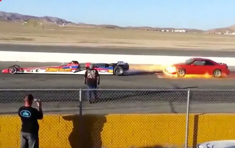 Parkeer nooit achter een racewagen met straalmotor