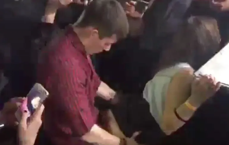 Tikkie tikkie doen in volle discotheek kan gevolgen hebben