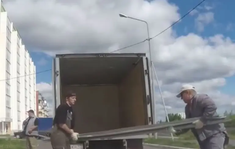 Verhuisbedrijf Peppie en Kokkie in actie