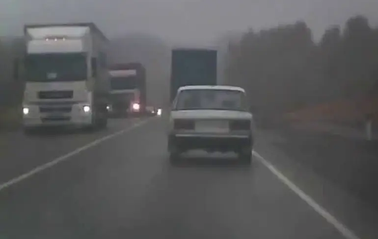 Stuntchauffeur voor de laatste keer over de M4