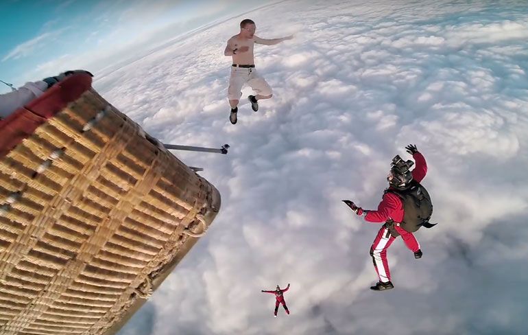 Antti Pendikainen springt zonder parachute