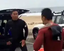 Aziatische surfers hebben mot