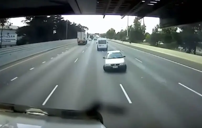 Gekke verkeerssituaties compilatie uit Australië