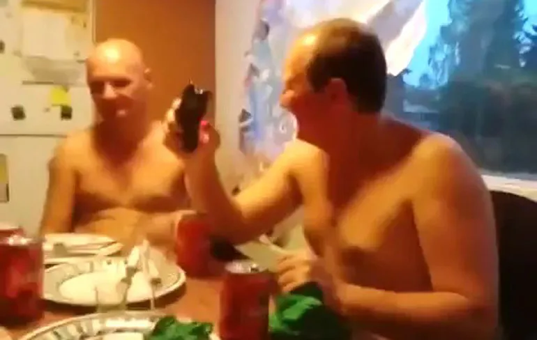 Lekkere lunch met bier en taser