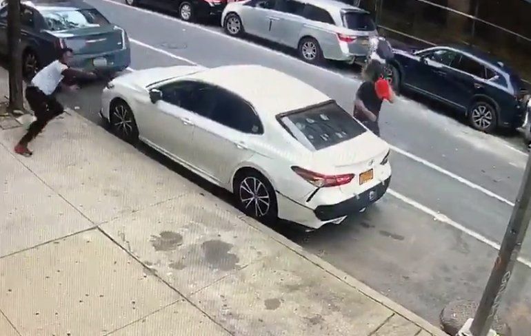 Gast schiet vriend omver tijdens vuurgevecht tussen gangs in New York