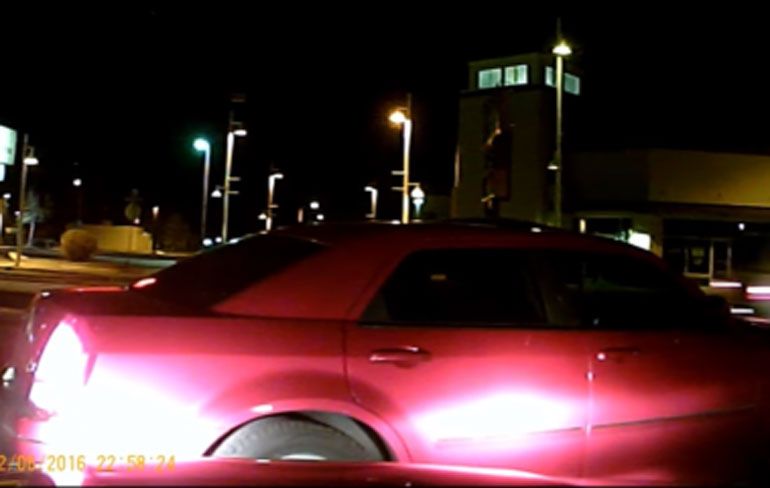 Poging tot car jacking in Albuquerque opgenomen met dash-cam