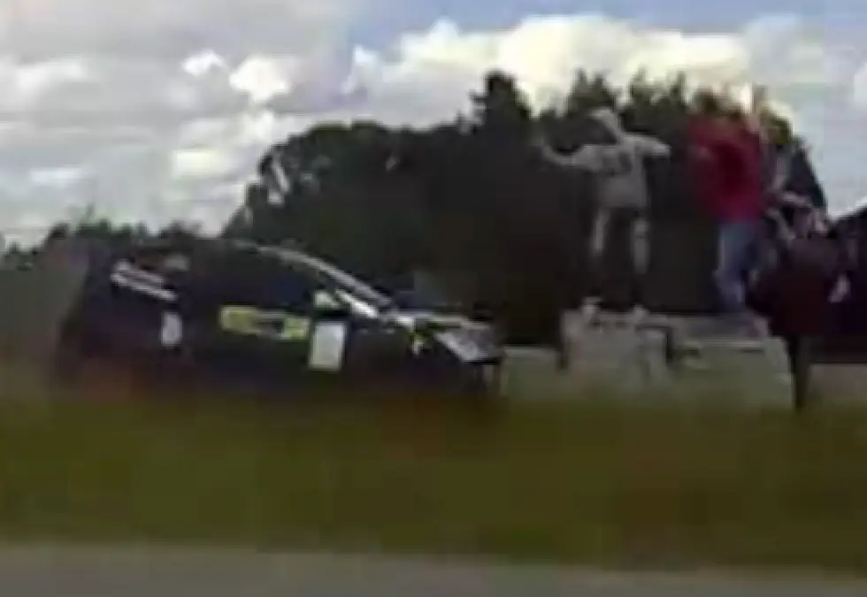 Rally actie komt wel heel dichtbij