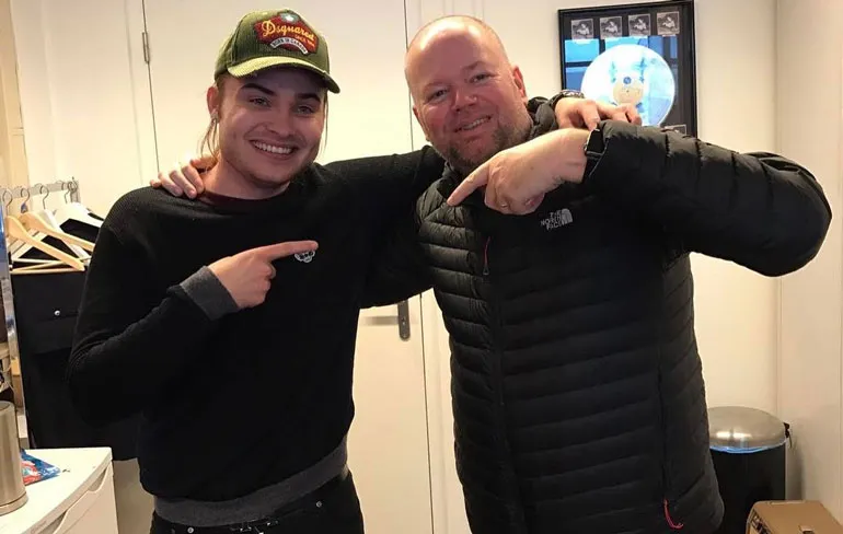 Donnie feat. Raymond van Barneveld - 180 Linkerbaan