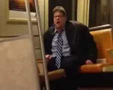 Zatte knakker gooit Get Low er even uit