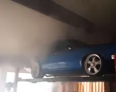 Rubber verbranden als een Aussie