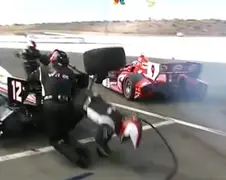 Scott Dixon ramt monteurs omver