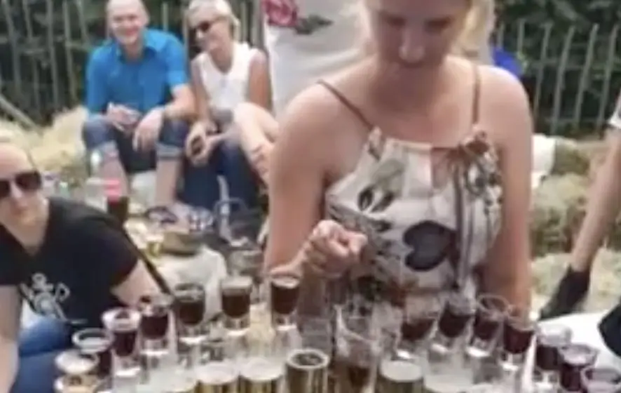 Jägerbomb Domino D Day
