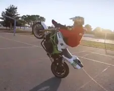 Jorian Ponomareff kan best aardig motorrijden