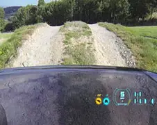 Land Rover laat je door de motorkap heen kijken