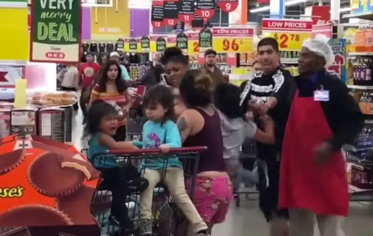 Ondertussen bij Walmart in San Antonio