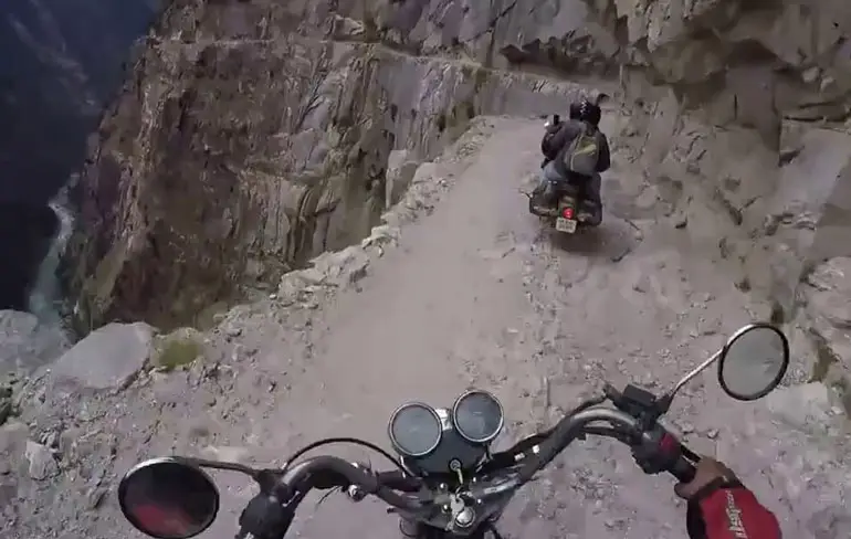 Op de brommer naar Annapurna
